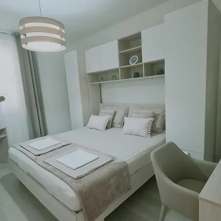 Apartman De Mari Отель *